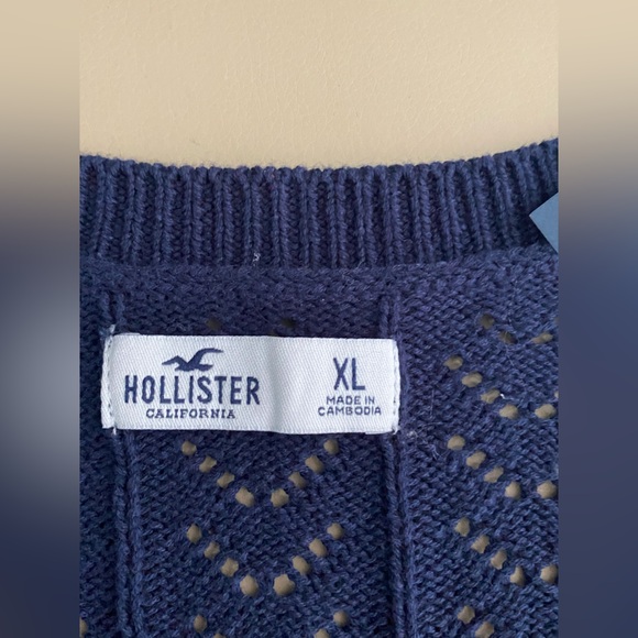 NWT- Hollister navy blue crop sweater - Picture 5 of 13